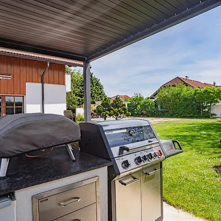 Mit Pool Und Garten Thalheim bei Wels