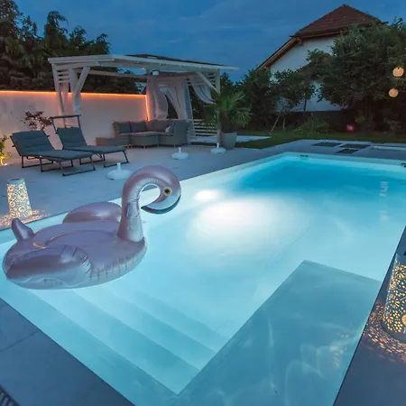 Mit Pool Und Garten Thalheim bei Wels