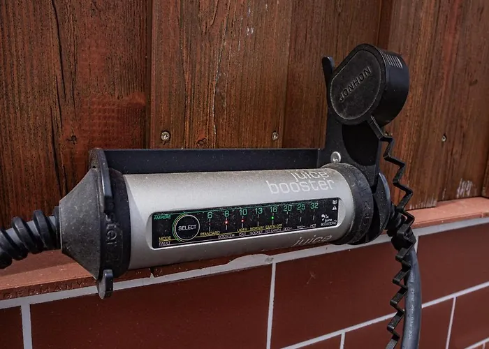 Villa Mit Pool Und Garten