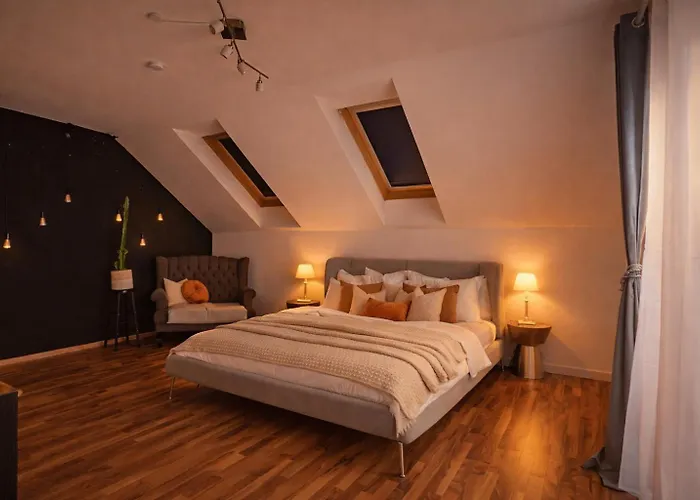 Villa Mit Pool Und Garten